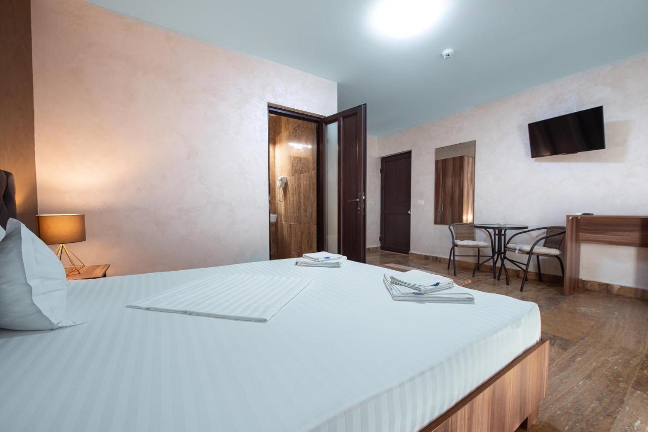 La Dudu Hotell Vama Veche Exteriör bild
