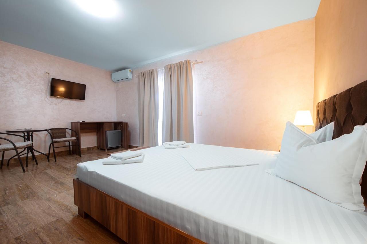 La Dudu Hotell Vama Veche Exteriör bild