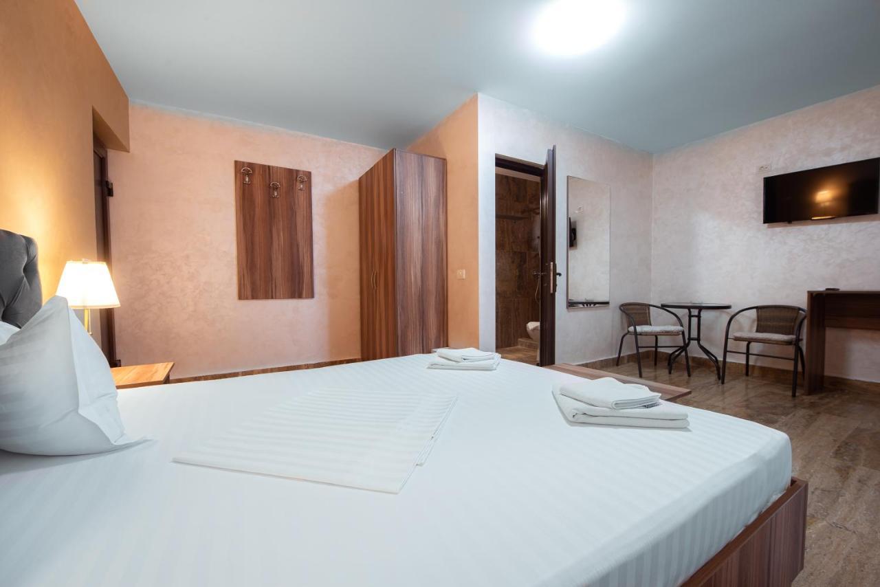 La Dudu Hotell Vama Veche Exteriör bild